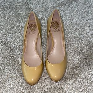 Vince Camino tan heels 8.5/38.5